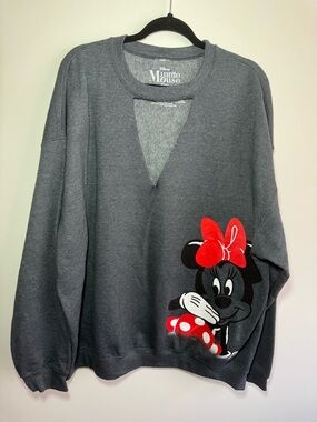 EUC Disney Pretty Minnie Mouse Gray Sweatshirt Women’s Size 2X